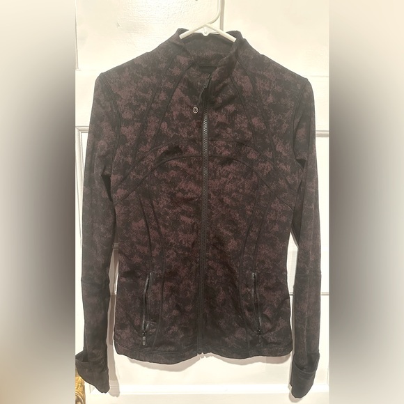 Lululemon Define Jacket- Luxtreme in Black Cherry - Picture 2 of 4